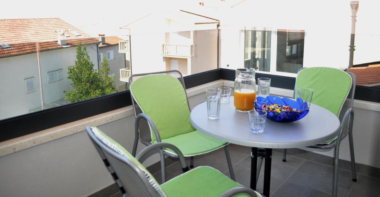 Apartman Sunnyside Макарска Экстерьер фото